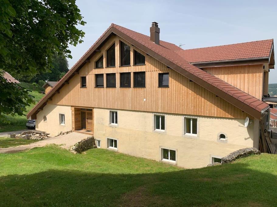 Ancienne Ferme Comtoise 4 Etoiles, 11 Personnes Lac St-Point/Mont D'Or Montperreux المظهر الخارجي الصورة