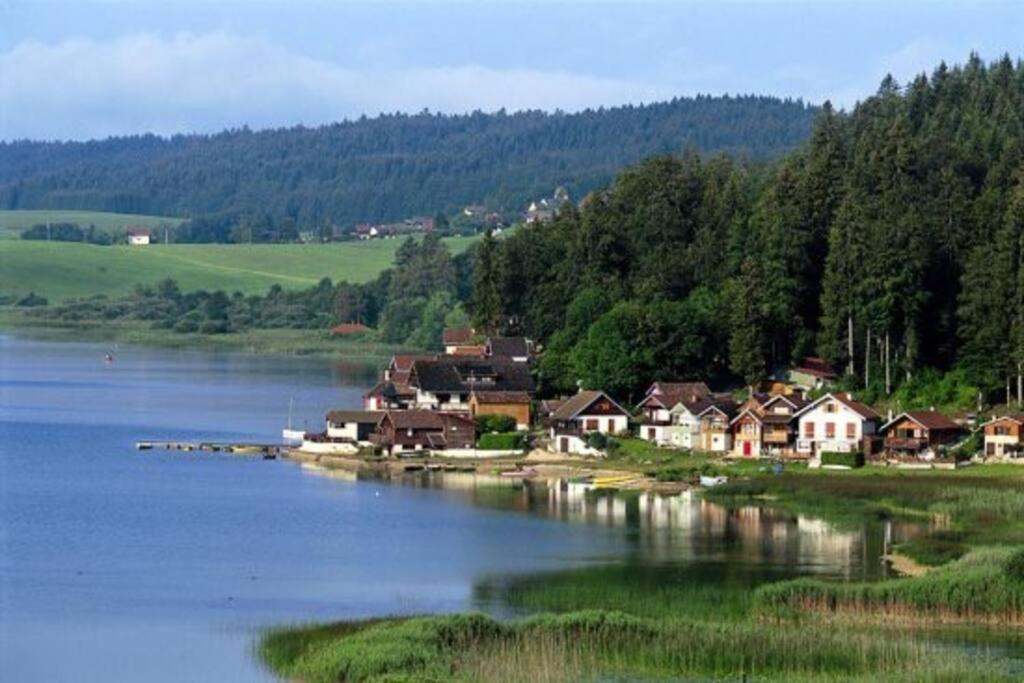 Ancienne Ferme Comtoise 4 Etoiles, 11 Personnes Lac St-Point/Mont D'Or Montperreux المظهر الخارجي الصورة